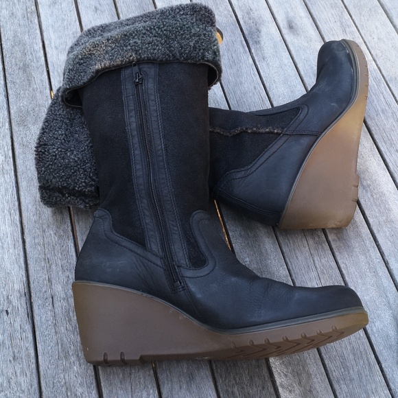 Ecco wedge-heeled winter boots - Picture 3 of 13